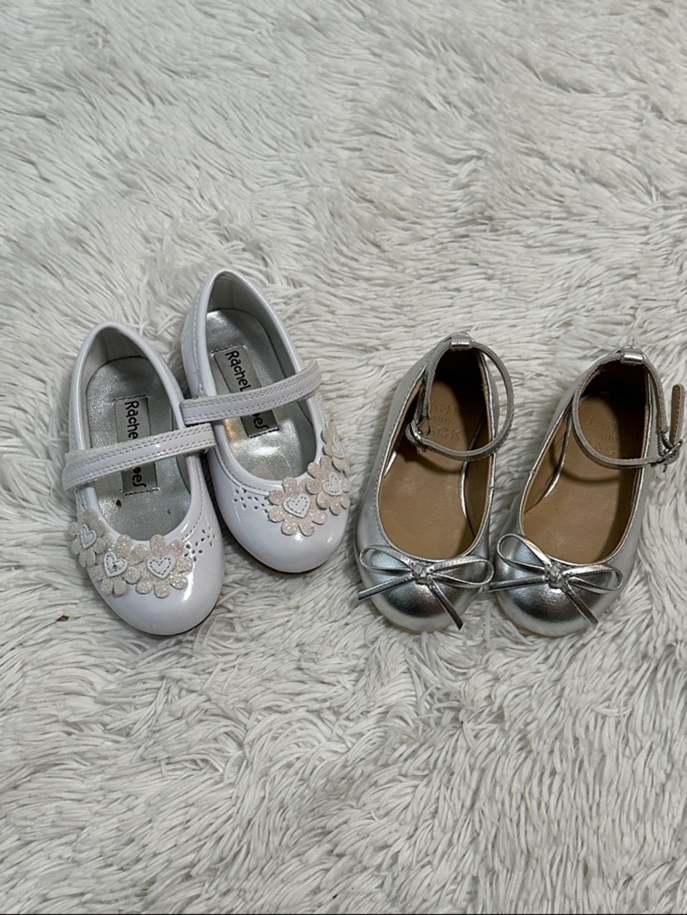 ⭐️ Bundle of 2 Girls Dress Shoes